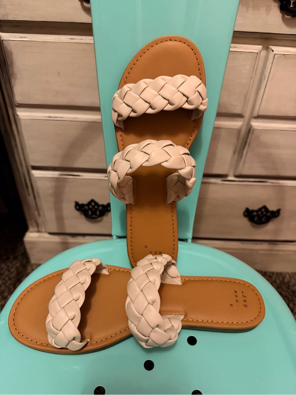 Women’s Sandals - never worn!